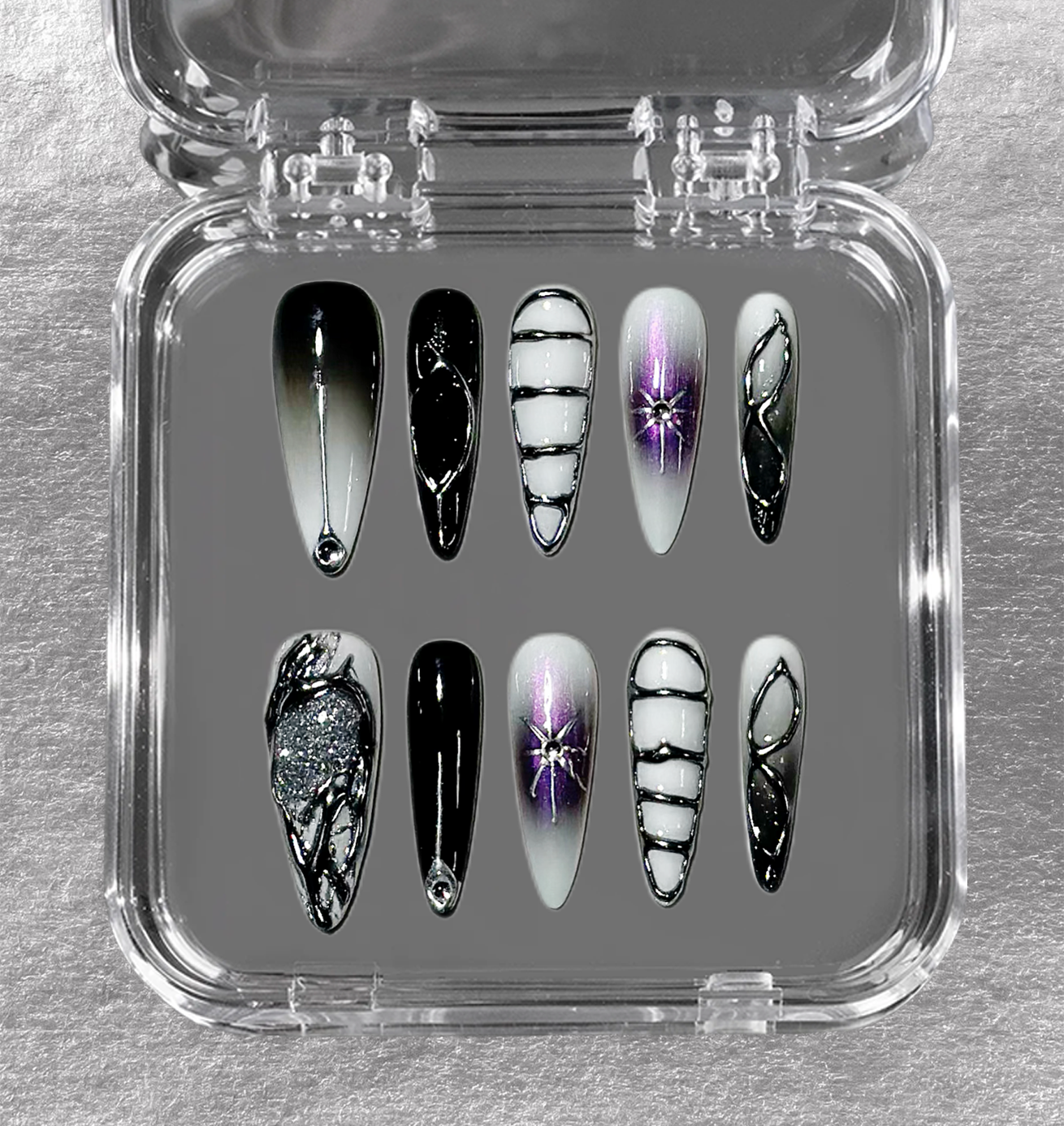 COSMIC WEB Long 3D press-on nails