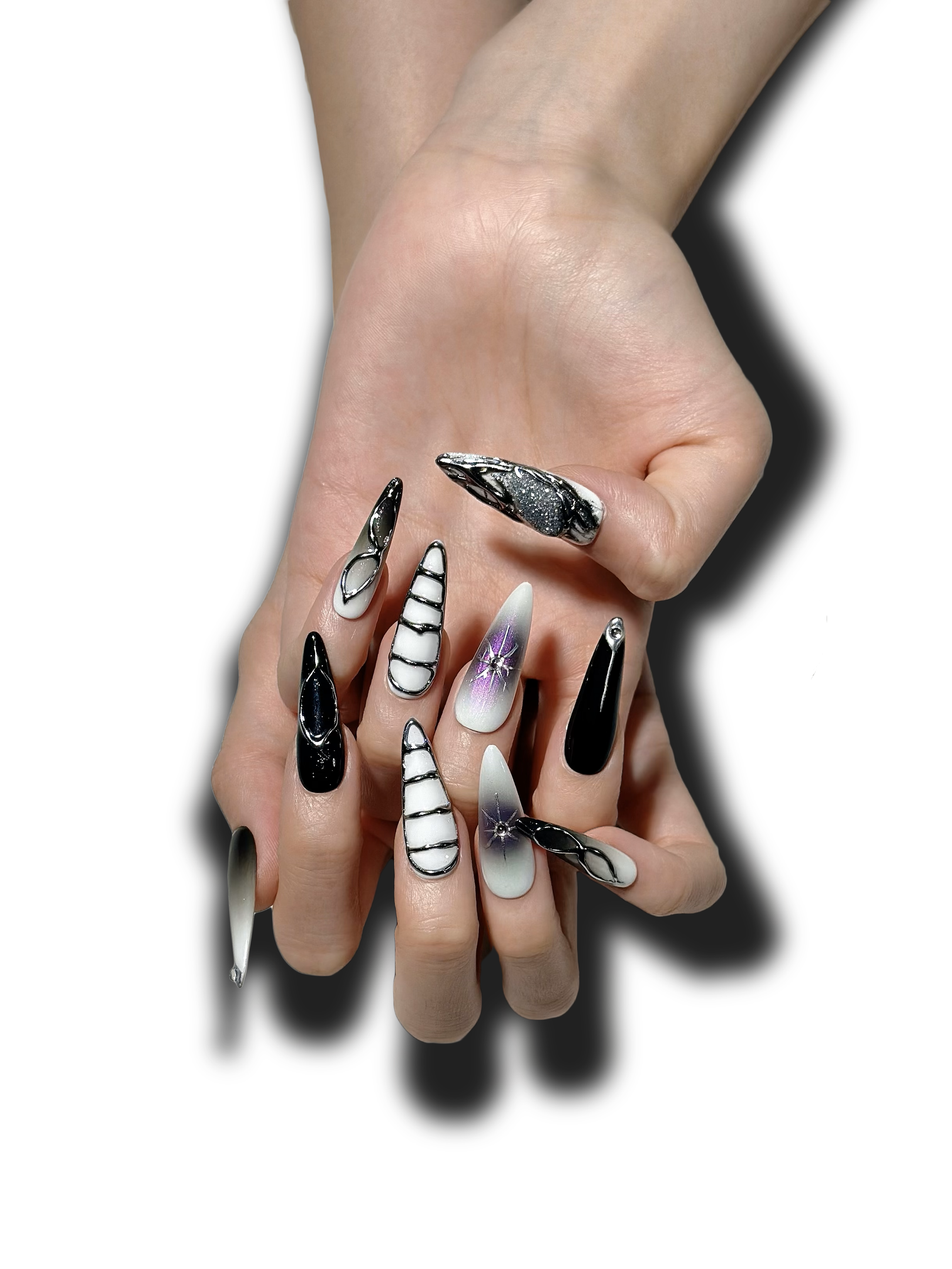 COSMIC WEB Long 3D press-on nails