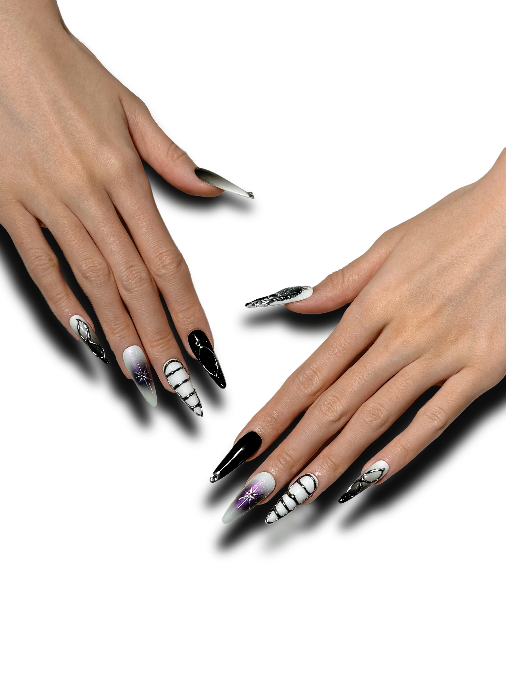 COSMIC WEB Long 3D press-on nails